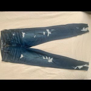 American Eagle Next Level Soft Knot Ripped Jegging